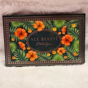 Ace Beauté Nostalgia Eyeshadow Palette